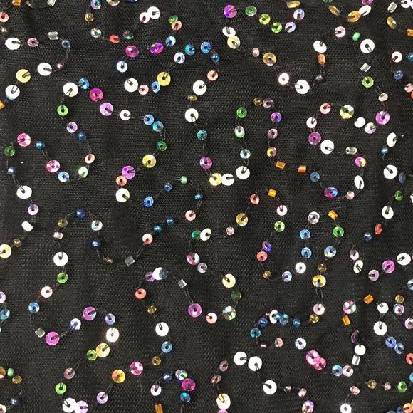 EUC | DIVIDED | CROP TOP | SZ 2 - Picture 2 of 4